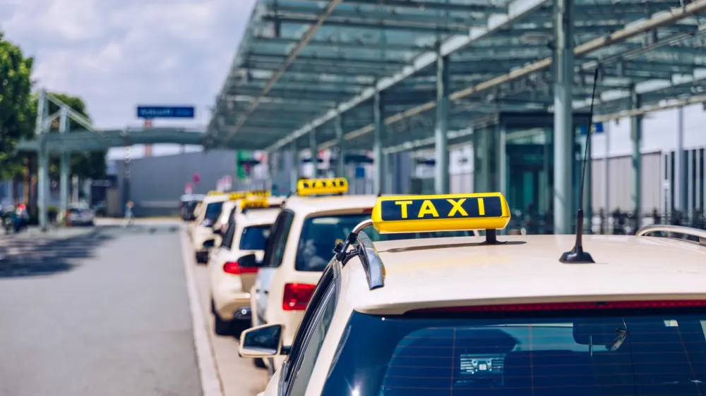 navette aéroport et gare à Sens